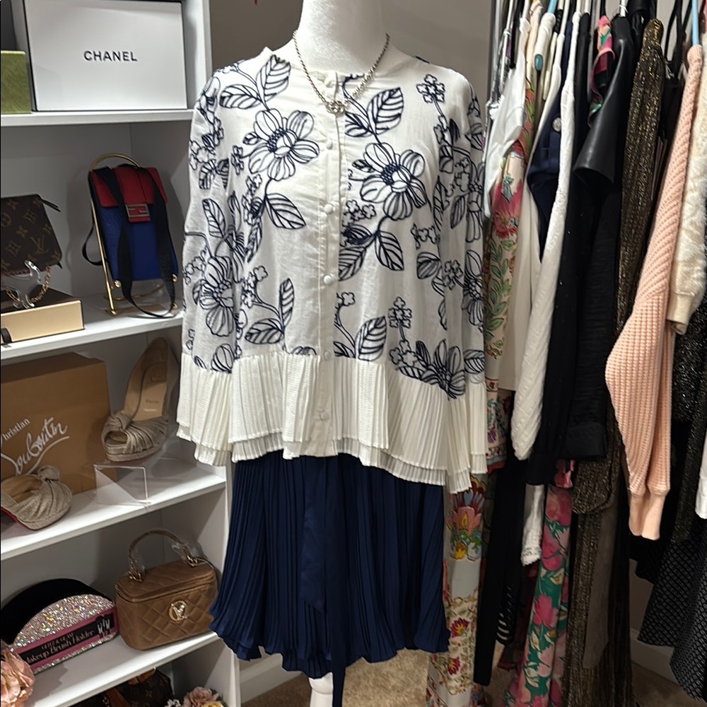 Floral White and Blue Cardigan with shorts